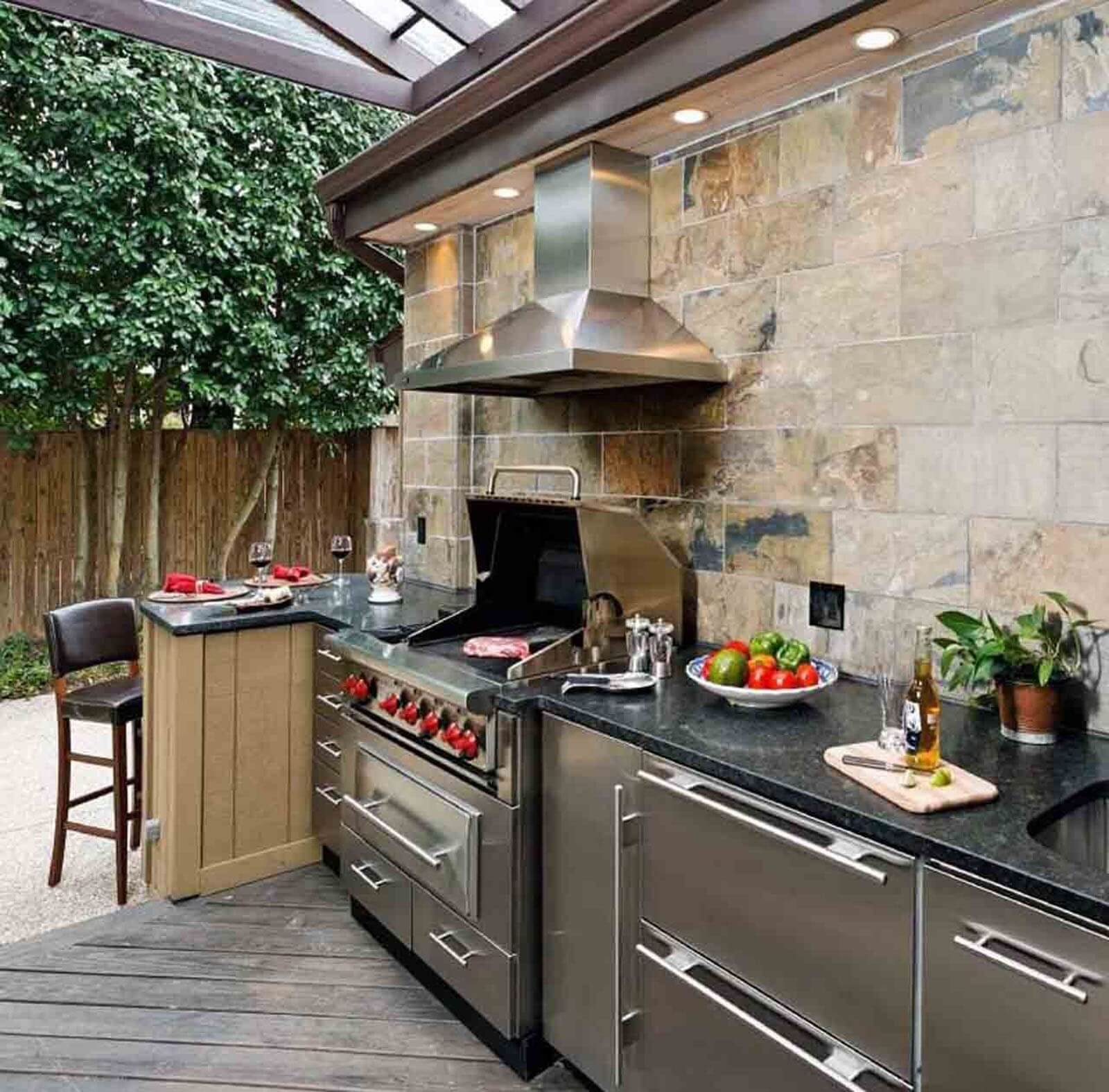 outdoor kitchen cabinetry options