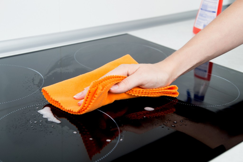 How to Properly Clean a Cooktop