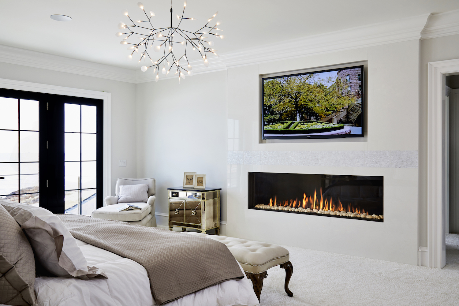 Wood Burning Fireplace vs. Gas Fireplace